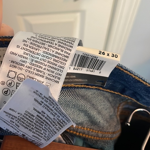 *NEW* Levi’s 501® ORIGINAL FIT WOMEN'S JEANS - Picture 11 of 11
